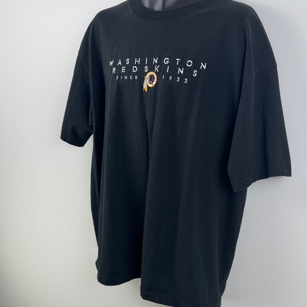 ✨3/$25✨ Washington Redskins Black Short Sleeve Tee - XL - Picture 4 of 7